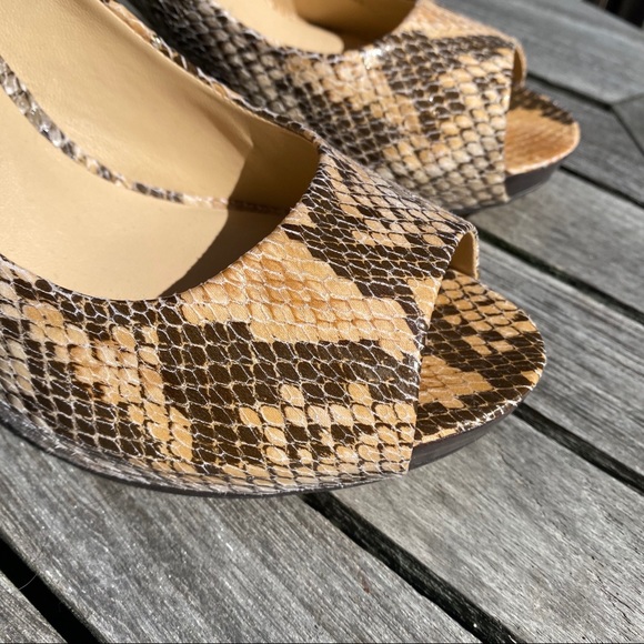🍂 FRANCO SARTO PEEP TOE SNAKESKIN TAN PUMPS! - Picture 3 of 14